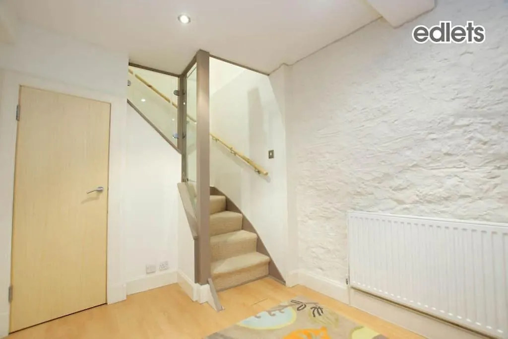 Edlets Main Door New Town Apartment Edinburgh 0*,