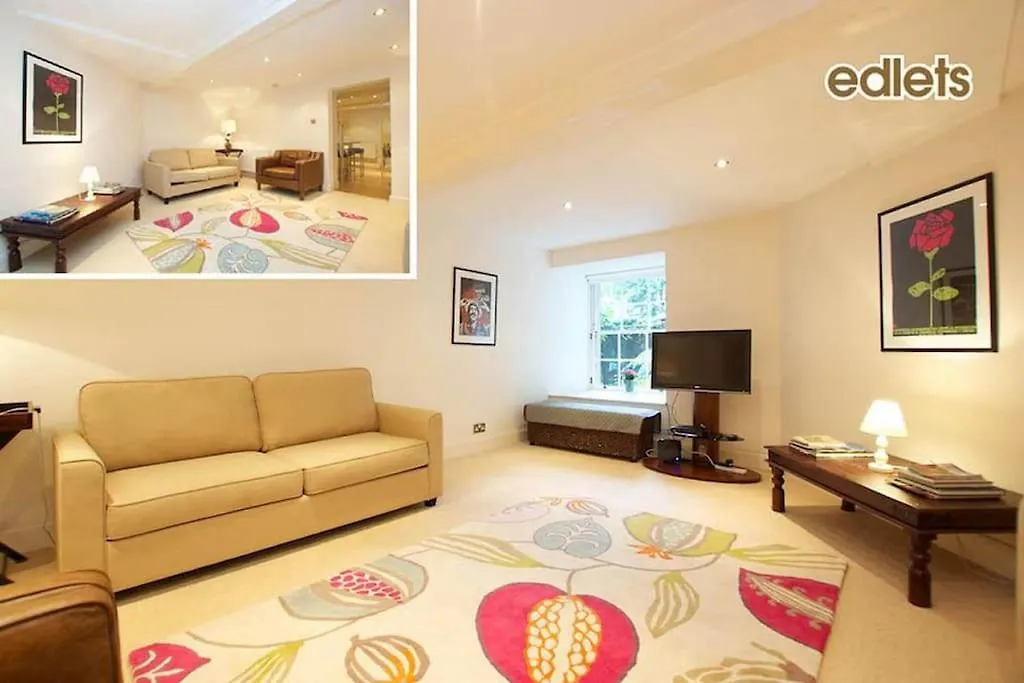 Edlets Main Door New Town Apartment Edinburgh